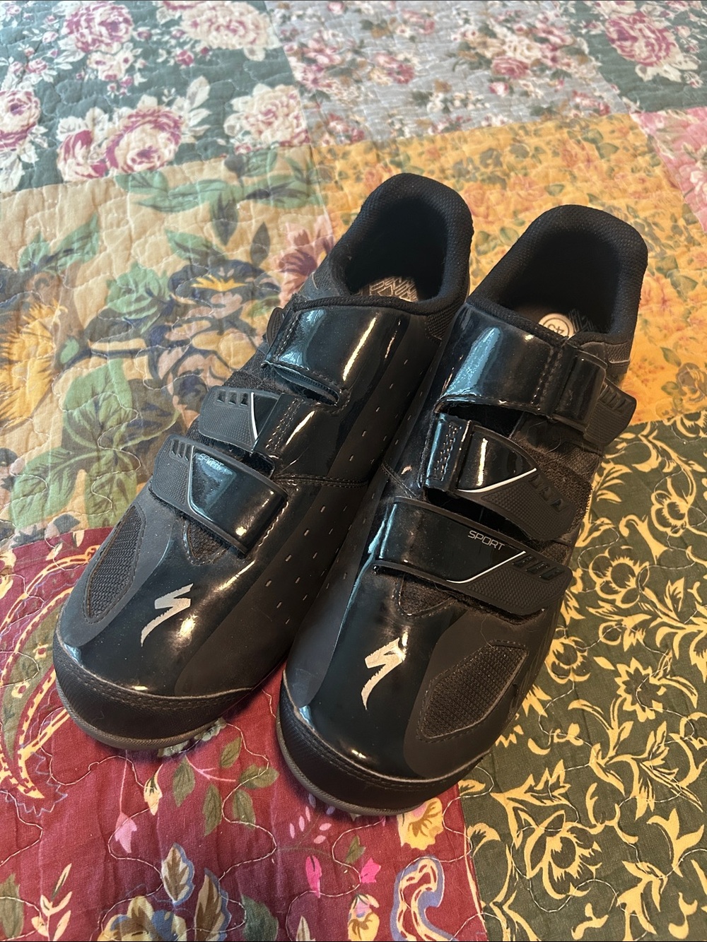 Specialized Black Men's Cycling Sneakers with Triple-Strap Closure